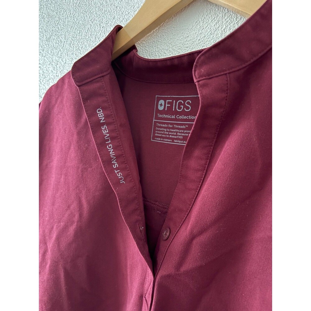 Figs Women's Sz S Rafaela Dark Red Maroon Scrub Top Button V Neck Two Pockets - Picture 3 of 12